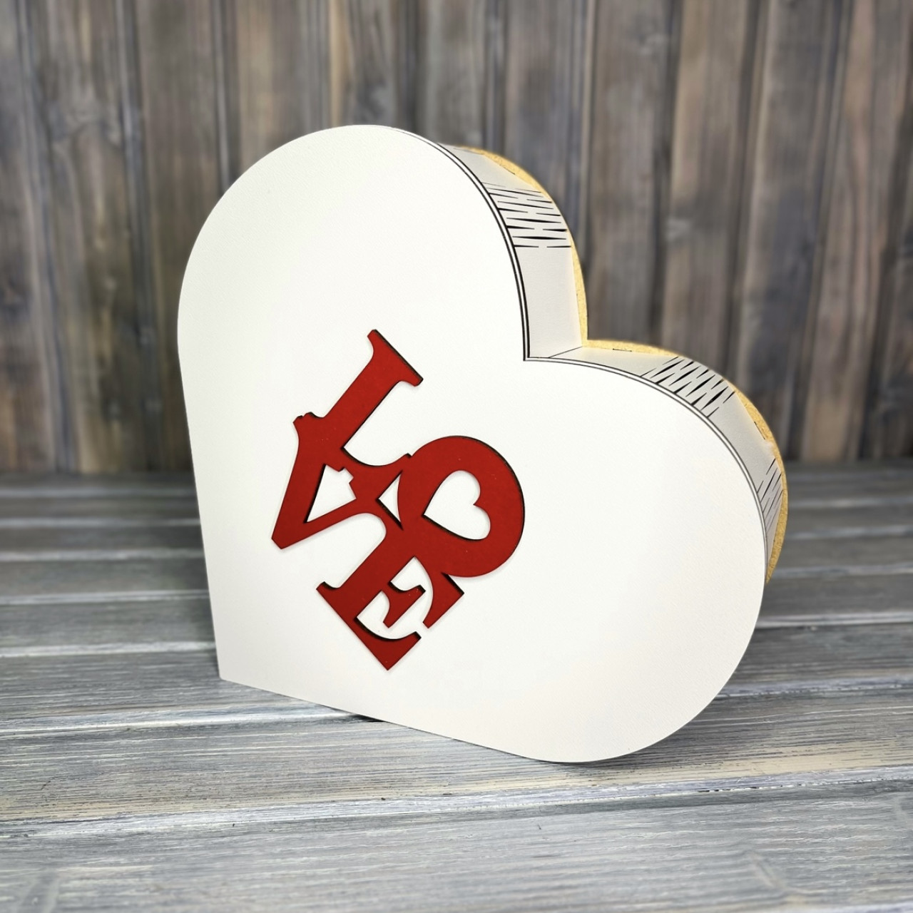 Коробка "Серце LOVE" БІЛИЙ (27-24-8 см)