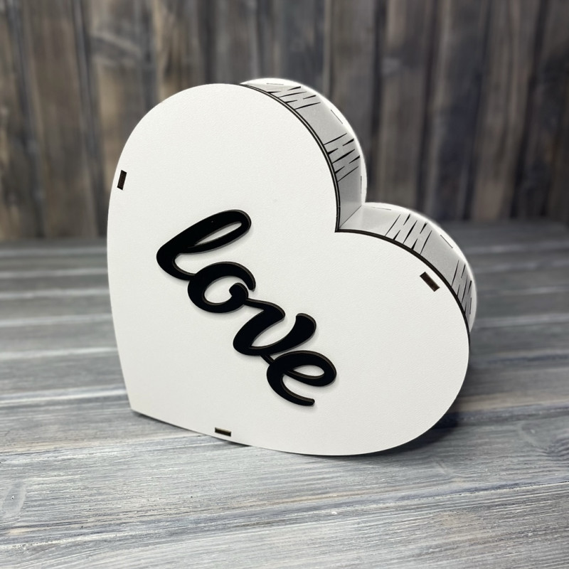 Коробка "Серце love black" БІЛИЙ (22-20-7.5 см)